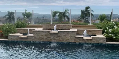 CUSTOM POOL & SPA DESIGNS